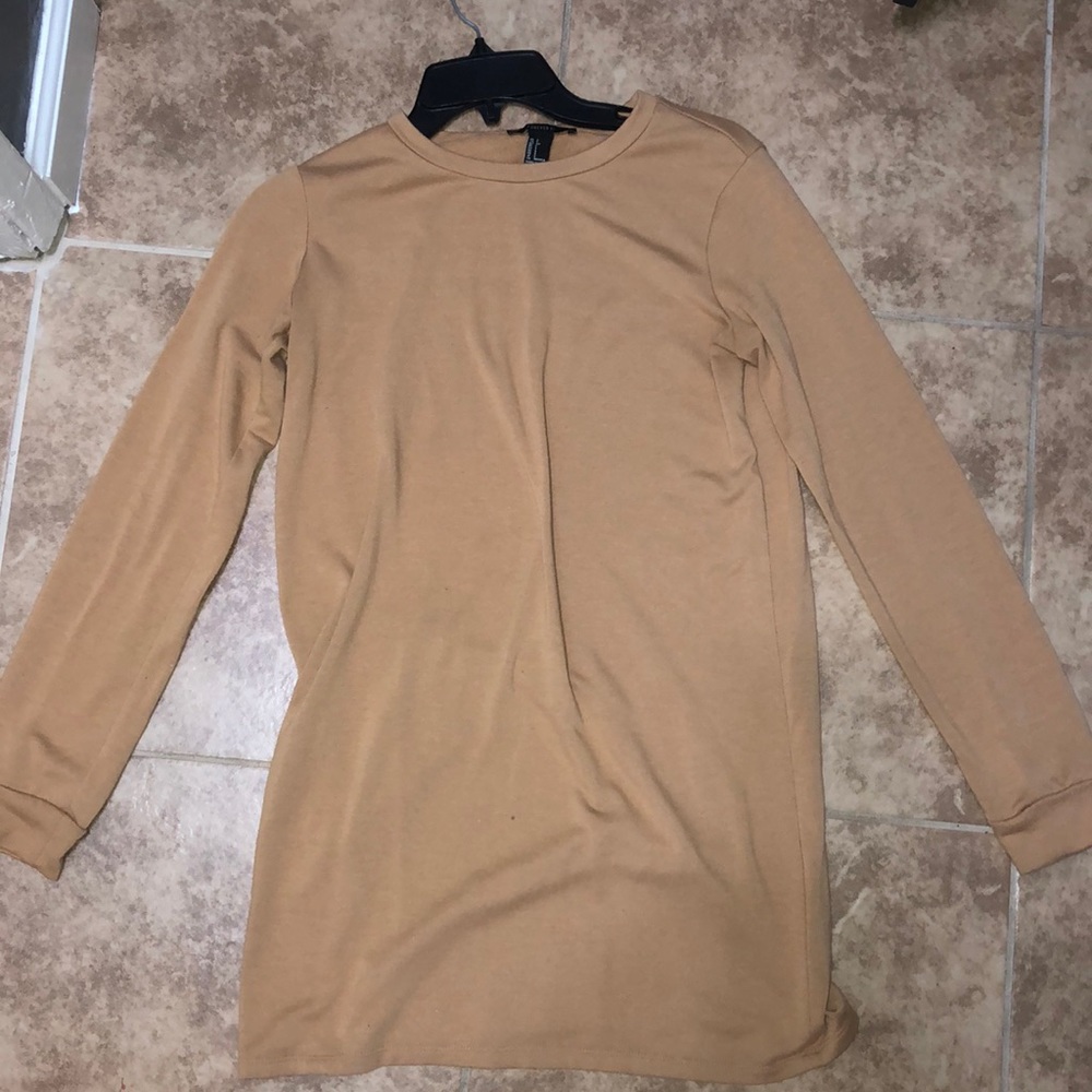 T-shirt dress/ long sleeve